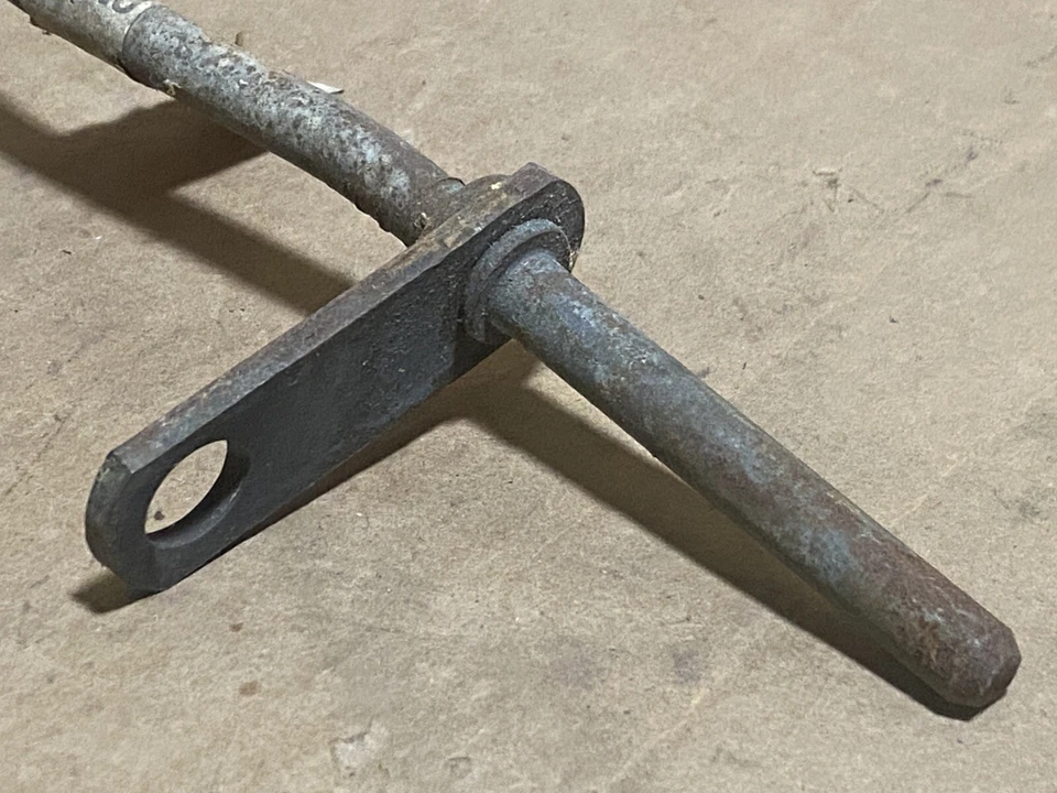 Вал эквалайзера коробки передач GM 10019431 -- 1982-84 DeVille & Fleetwood Brougham - Изображение 4 из 4