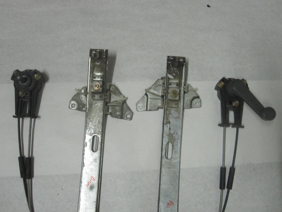 PAR regulador ventana delantera manual 1988-1992 MAZDA 626 pasajero y conductor Foto 3 de 4