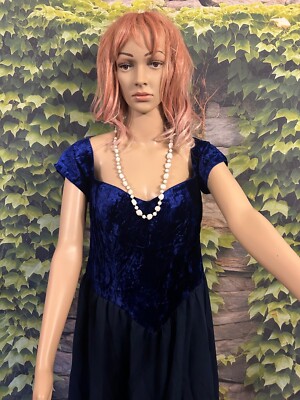 Elegantes Kleid in Mitternachtsblau   Elle Boutique    Größe M-L