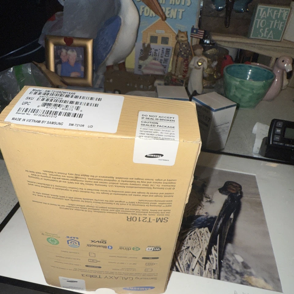 NEW Samsung Galaxy Tab 3 Lite 7.0 8GB SM-T110 Dark Gray Tablet - GRAY - Image 3 of 4