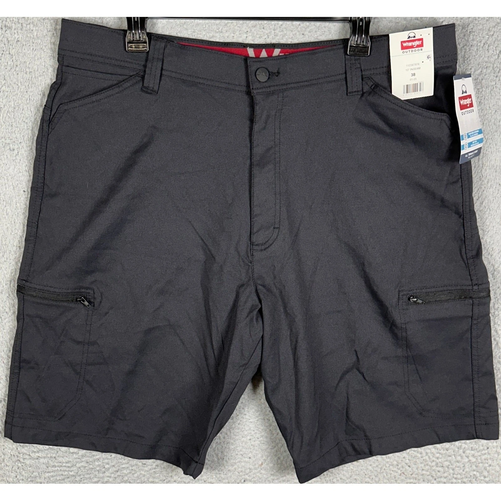 NEW Wrangler Shorts Mens 38 Black All Terrain Cargo Relaxed Fit Hiking Outdoor