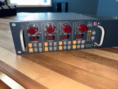 AMS Neve 4081 Quad Mikrofon Vorverstärker mit Digitalkarte