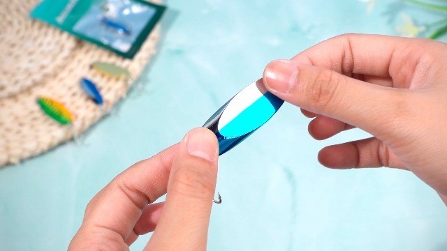 30 Pcs Metal Fishing Spoons Lures - 5 Sizes, Luminous Treble Hooks for Trout & B - Image 8