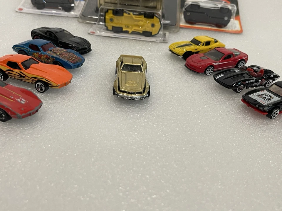 Chevy Corvette Chapado en Oro 24k Serie Conmemorativa NASCAR +12 Veterinarios Adicionales!! Foto 3 de 4