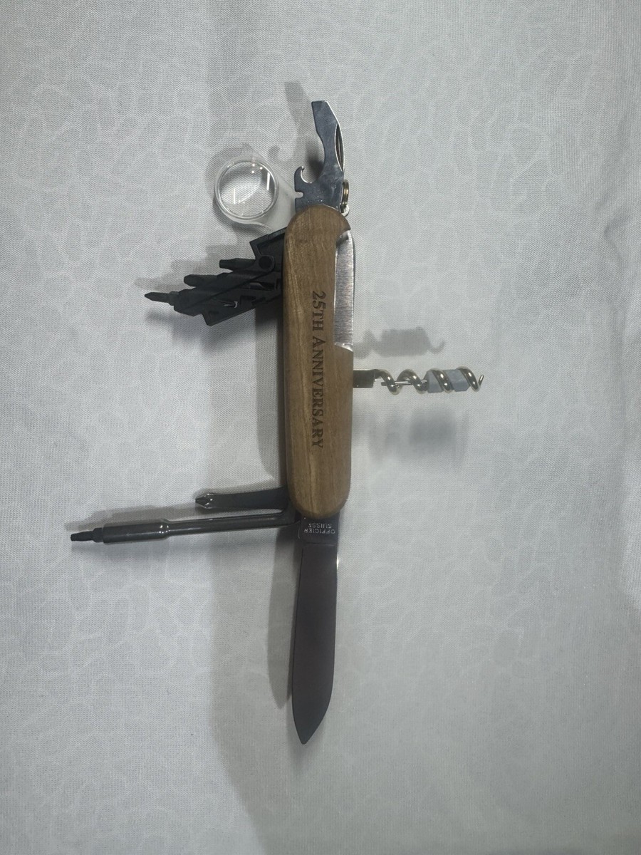Victorinox VSAKCS 2024 25th Anniversary Club Knife Cyber Scientist