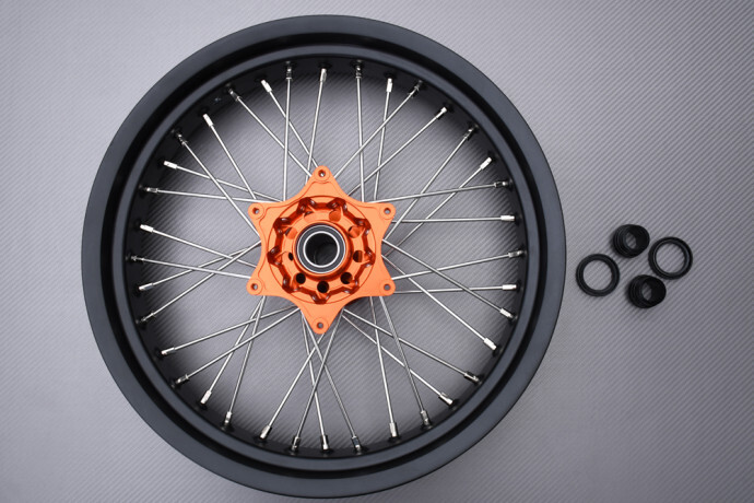 Jante avant Supermoto 17 pouces pour KTM EXC 250 idéal pour les sorties urbaines et les routes de col