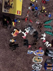 READ! LEGO CASTLE PIRATE ISlANDER LOT 34 MINIFIGURES +6264 6262 6039 1970 70311 