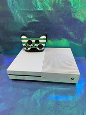 XBOX ONE S WITH CONTROLLER UNBOXED