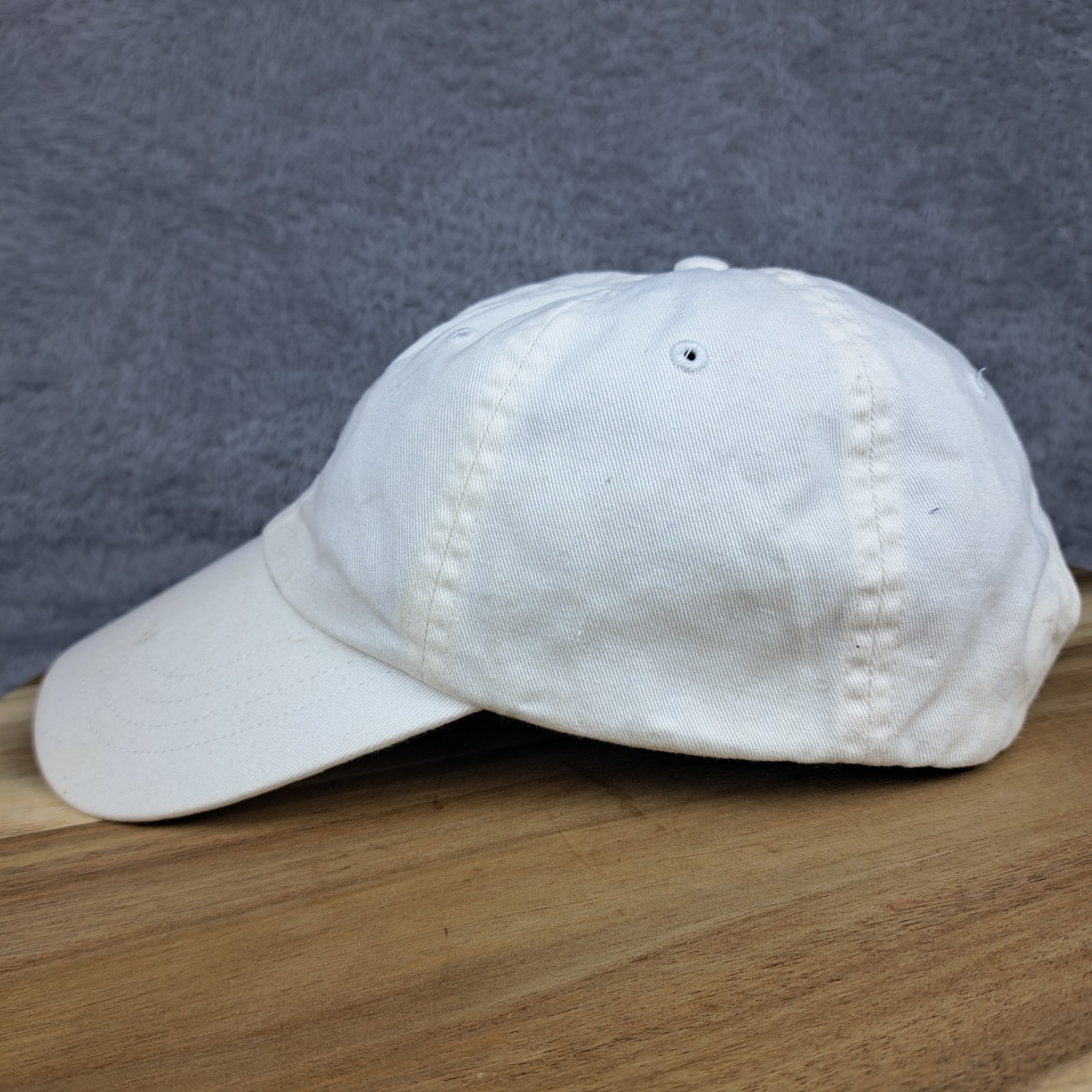 Cappello Polo Ralph Lauren berretto cinturino schiena bianco piccolo blu pony preppy casual uomo