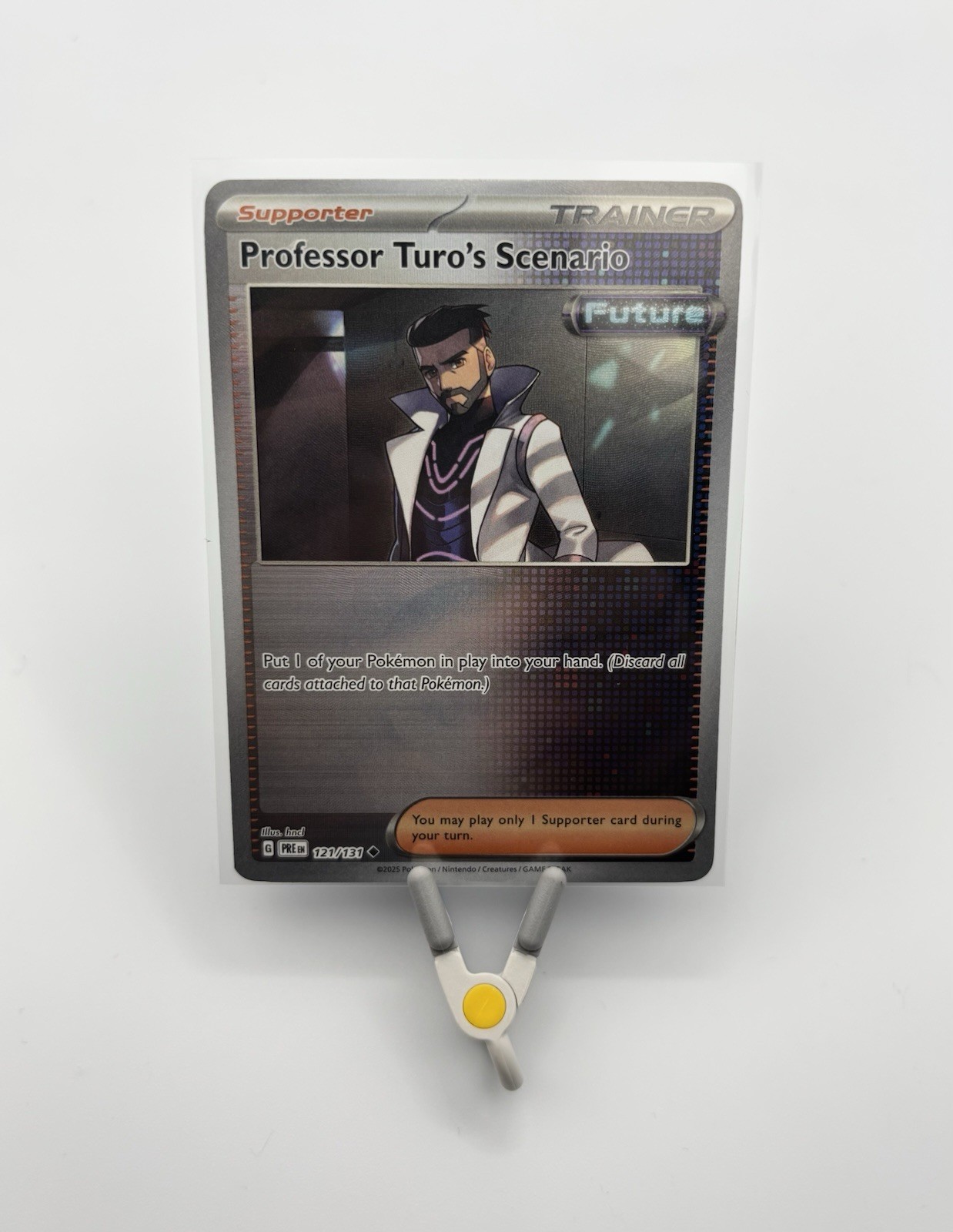 Professor Turo's Scenario (Poke Ball Pattern) 121/131 Prismatic Evolutions Holo