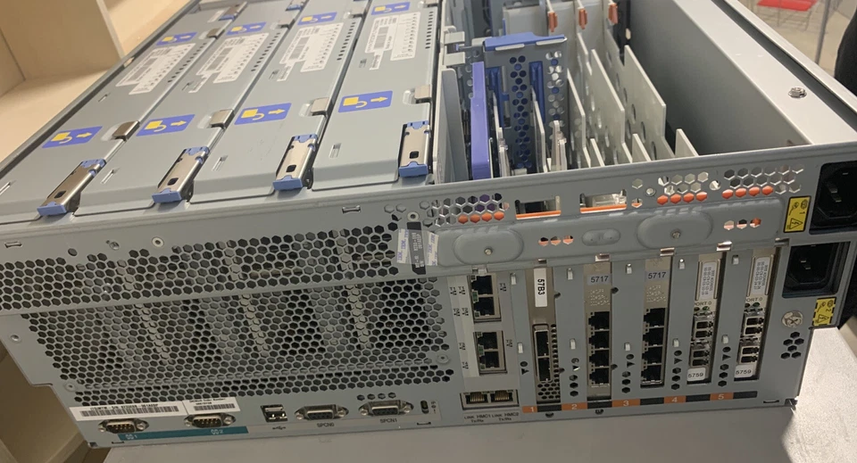 IBM Power 750 Server 2x 74Y3742 6Core 3,7GHz 256Gb RAM 2x1725W 6xHDD, Karten - Bild 2 von 2