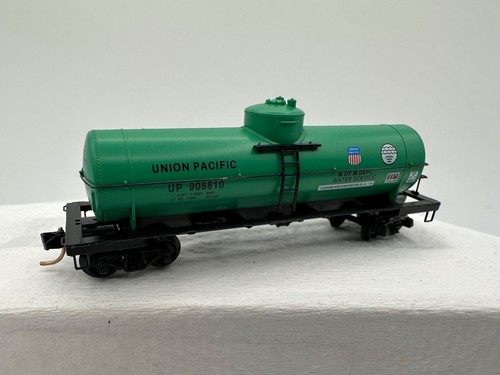 Union Pacific, vagón cisterna de cúpula única 39', Rd# UP 908810 | Zustand: New