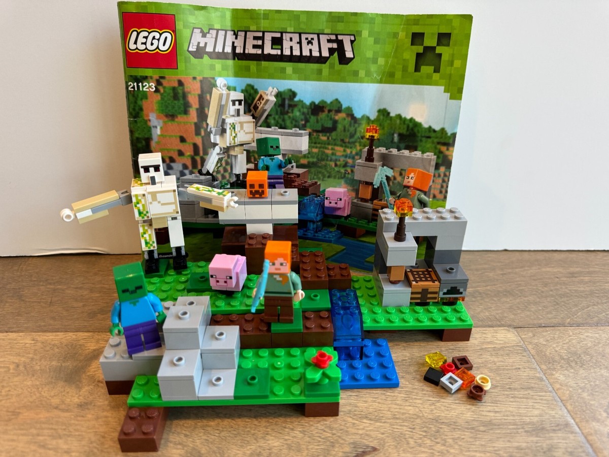 Lego Minecraft 21123 The Iron Golem Near Complete, Swapped Part