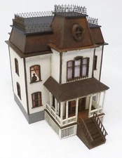 HO Scale Victorian House (Psycho) kit