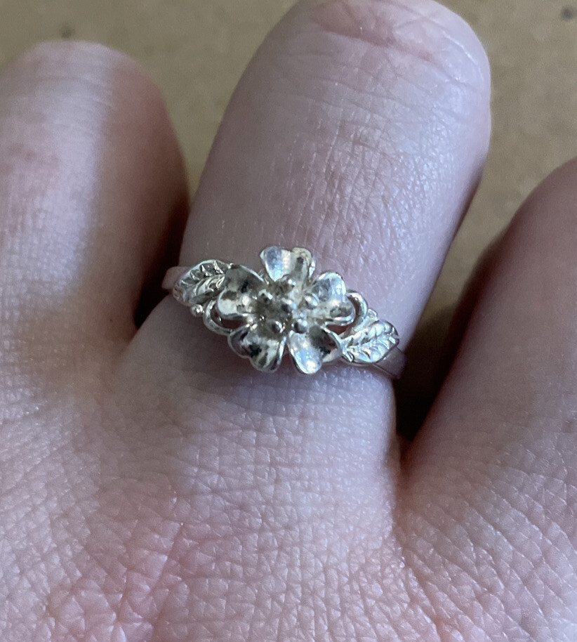 Flower Solid Sterling Silver 925 Ring Pretty Leaf… - image 2