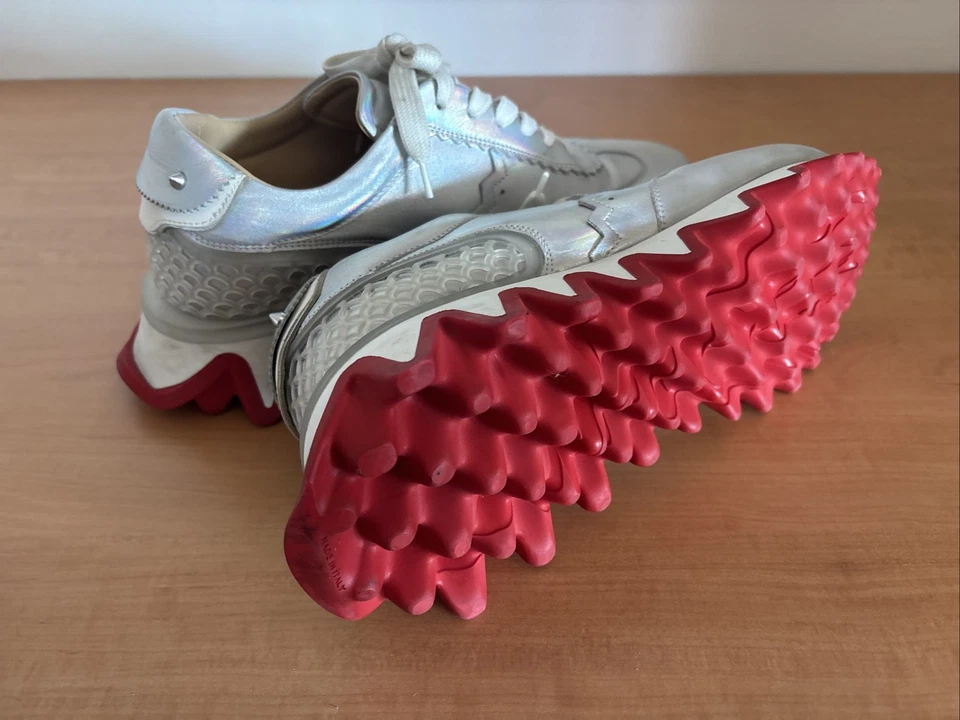 Christian Louboutin Loubishark Masculino Tamanho 9.5 EUA - Imagem 4 de 4