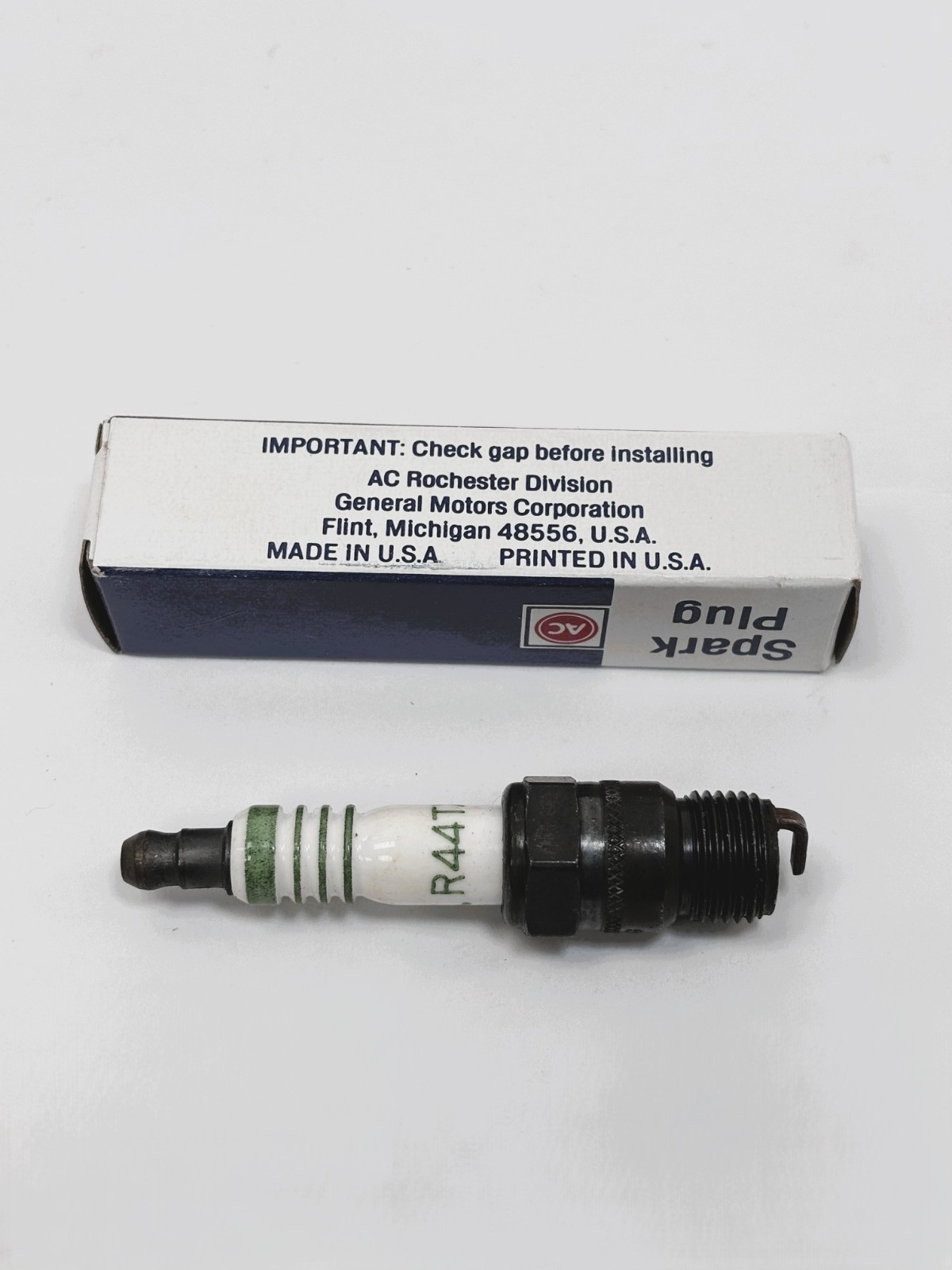 R44TX Conventional Spark Plug ACDelco