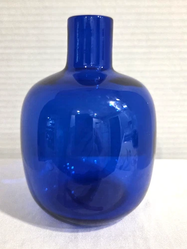 Vintage Blenko Handmade Sapphire/Cobalt Blue Art Glass Bud Vase Accent Retro