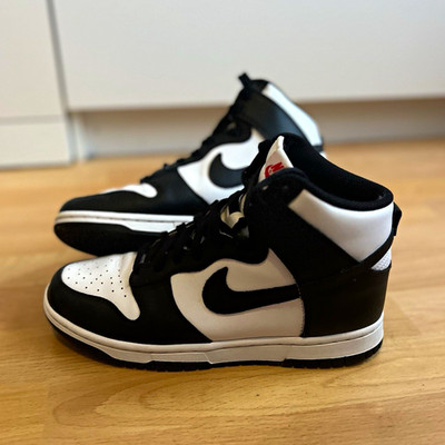 Nike Dunk High Herren Sneaker High Top Leder Schwarz/Weiß Schnürung EU 40
