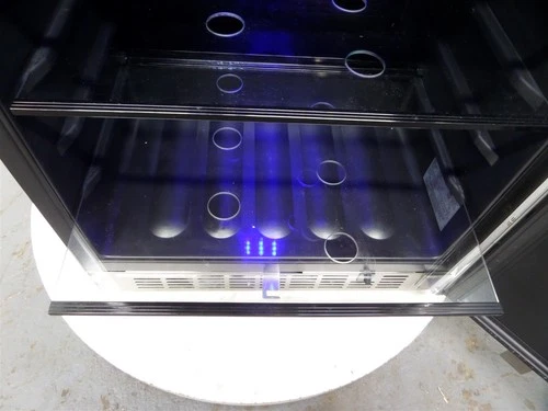 EdgeStar CBR1501SLD 24" Wide Stainless 142 Can Indoor/Outdoor Beverage Cooler - Picture 9 of 15