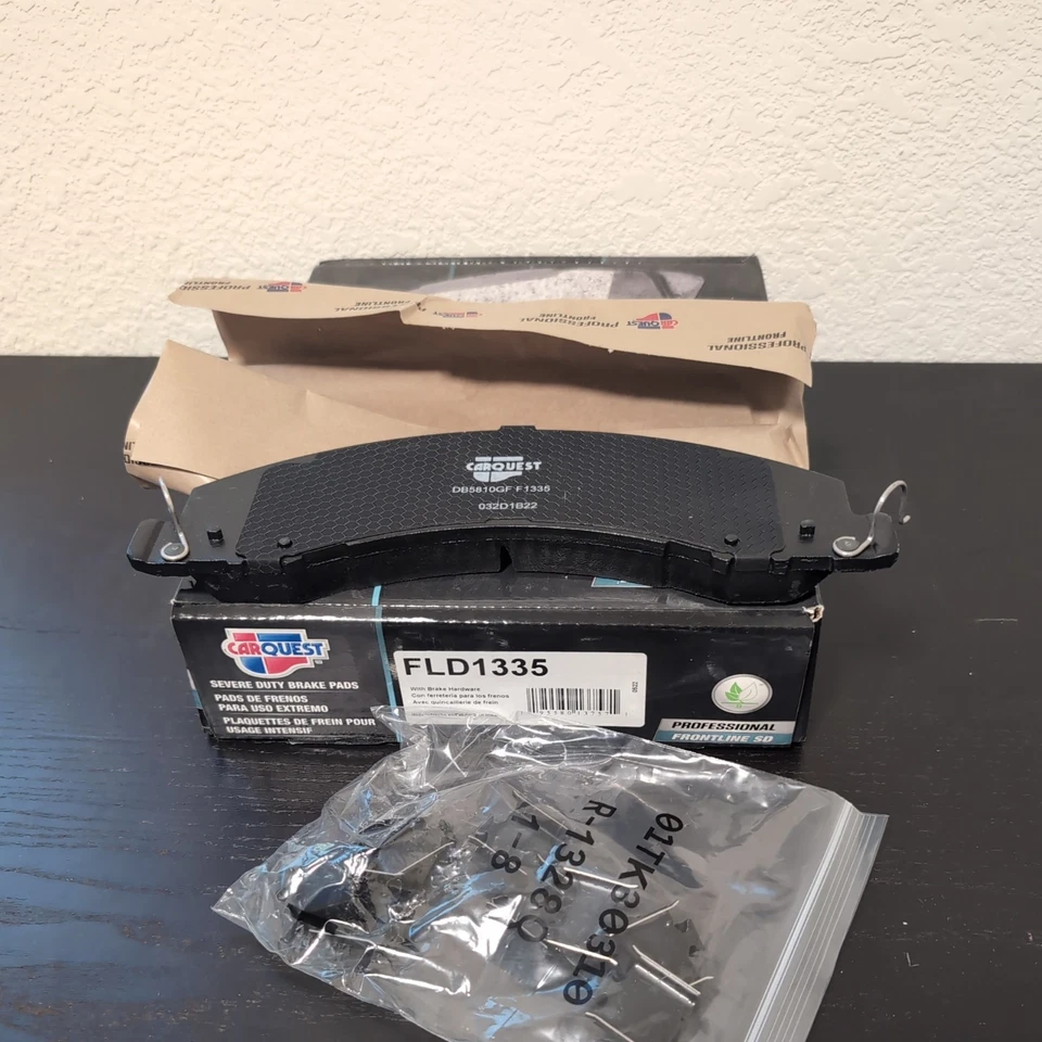 Juego de pastillas de freno traseras de alta resistencia Frontline CARQUEST FLD1335 Dodge/Ram/Sterling Foto 2 de 3