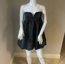 New black mini dress  Size Medium Straps can be attached  Brand is Forever 21