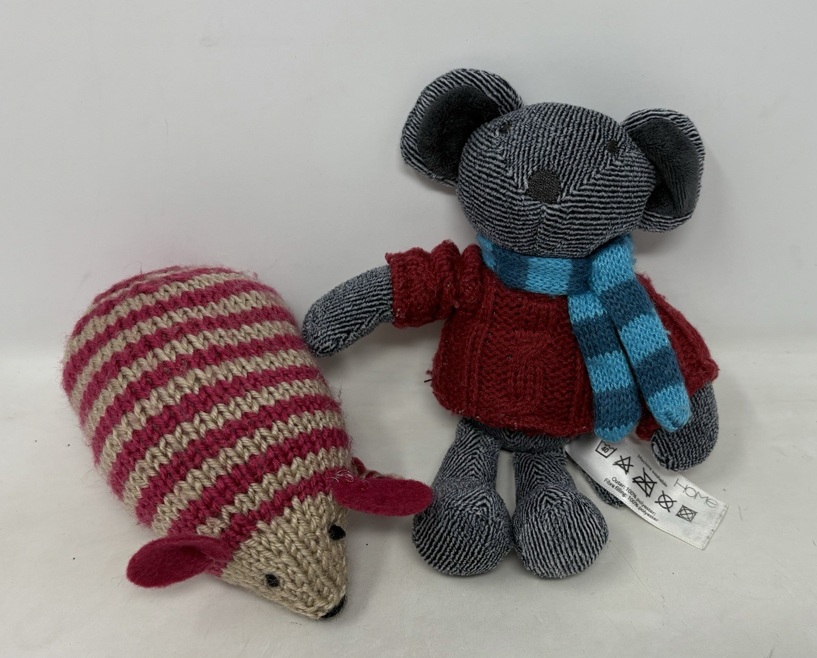 Sainsbury’s Home Maus im Pullover/Schal & Häkelspielzeug weiche Plüschtiere (LFT1) Konvolut Sainsbury’s Home Maus im Pullover/Schal & Häkelspielzeug weiche Plüschtiere (LFT1) Konvolut