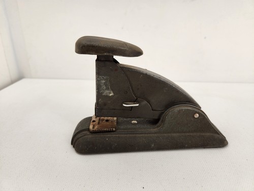 Vintage Art Deco Small Desk Top Stapler, Speed Products Co.