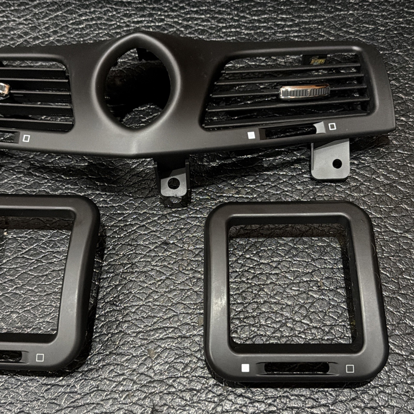 Maserati GranTurismo 2008-2019 Air vent grille P/N 68238500