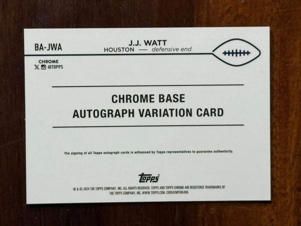 2024 Topps Cromo - Autógrafos J.J. Watt #BA-JWA True Gold Refractor/50 HOUSTON Foto 2 de 2