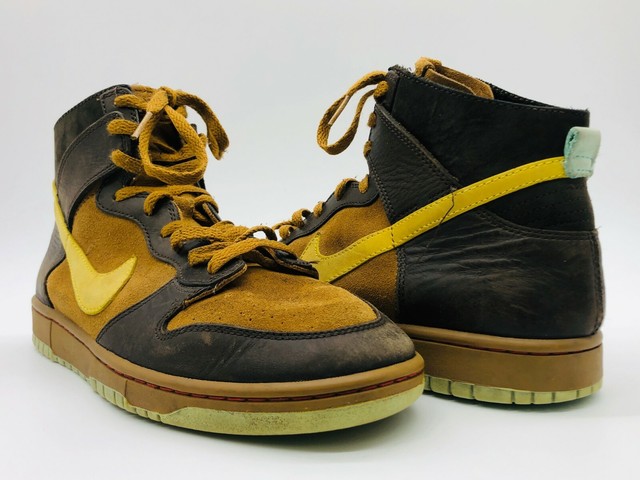 golden nike dunk high