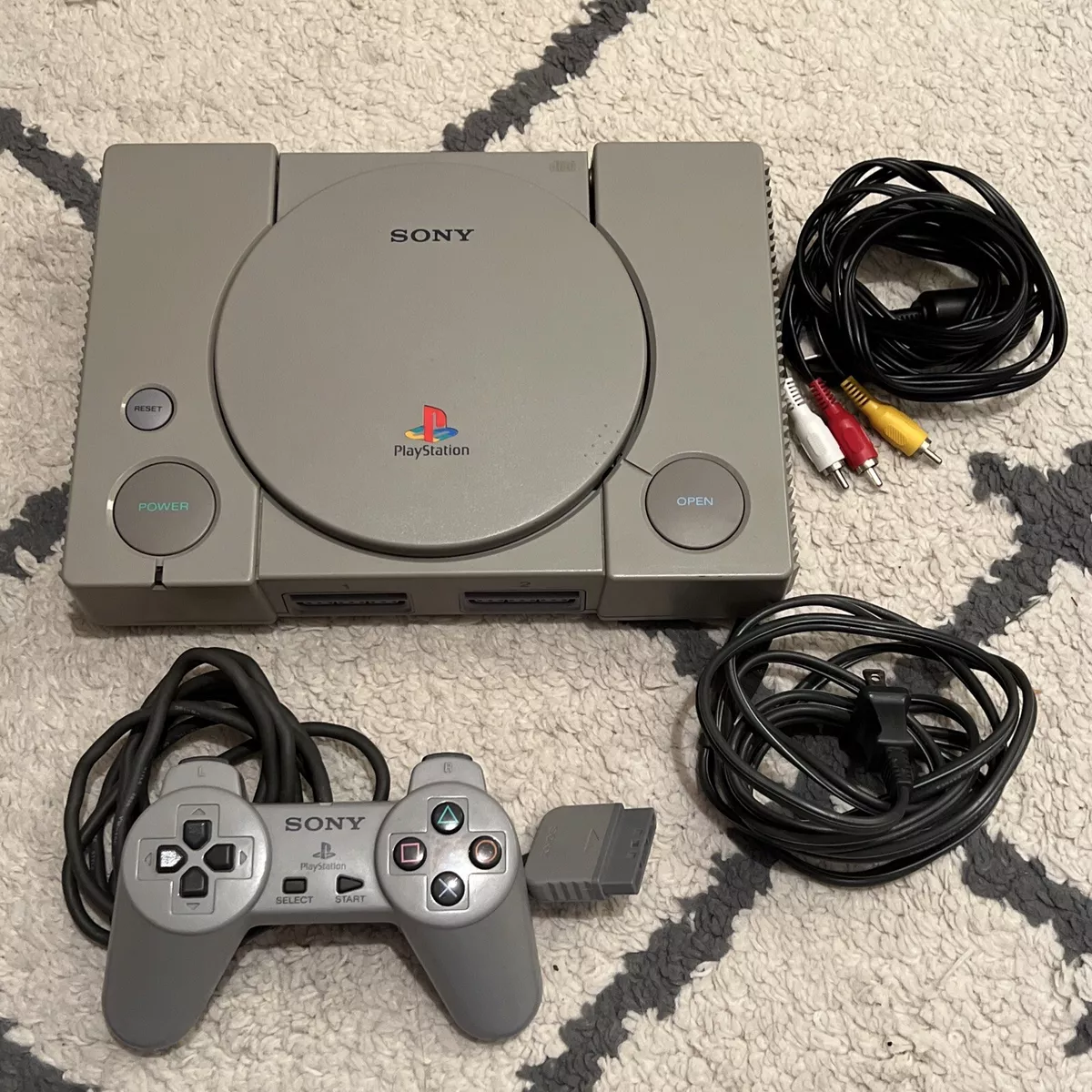 Official Sony PlayStation 1 PS1 Console Complete w/ Original Controller  Tested