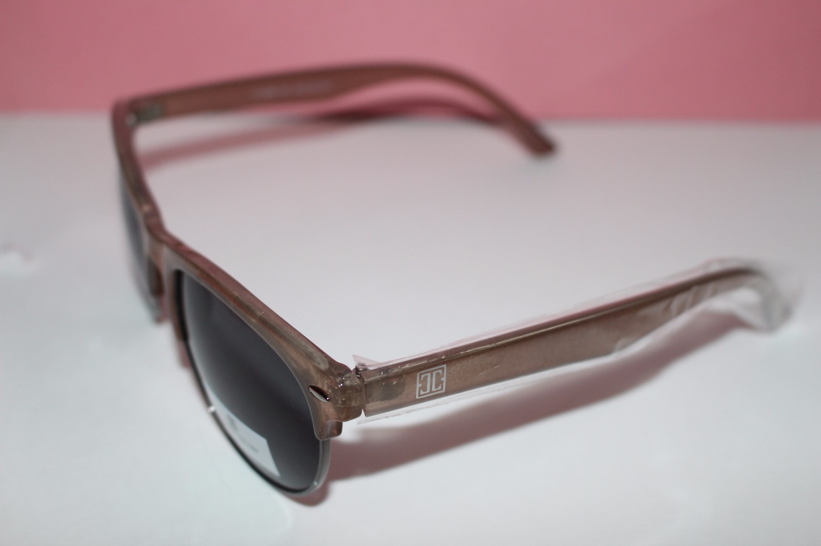 RARE, Ivanka Trump IT 098 54 Women's sunglasses Gray Lens Almond Color Frame image 5