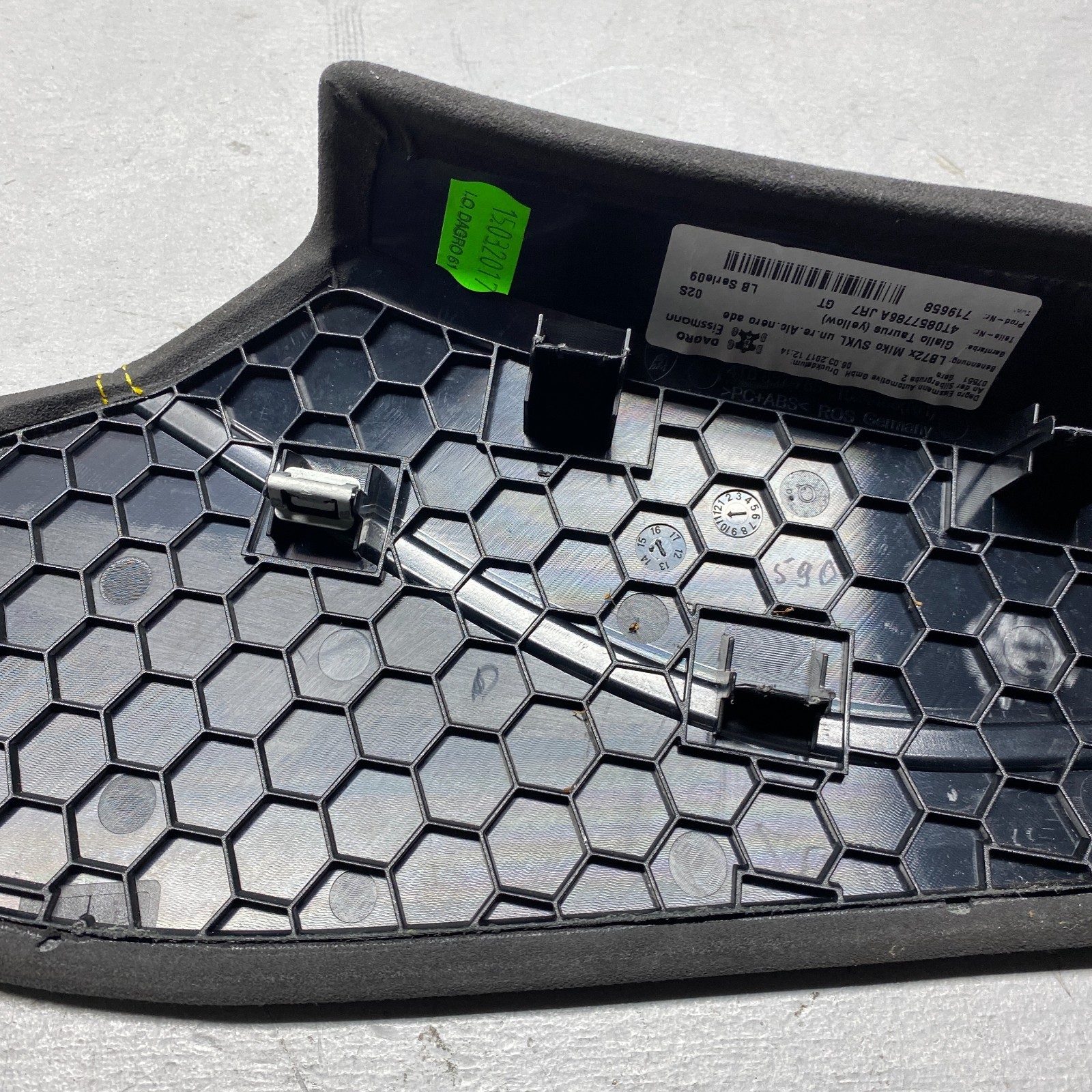 2018 Lamborghini Huracan Spyder Right Console Trim Giallo Taurus 4T0857786A