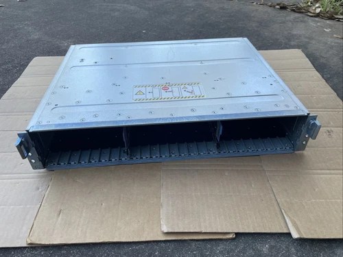 EMC Unity SAE Storage Array 25-Bay 2,5" SAS 2X PSU 2X CONTROLLERS 047-000-161_01