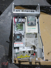 SCHNEIDER ELECTRIC ATV61HD90N4 Altivar 61 ATV61 VARIABLE SPEED DRIVE - READ
