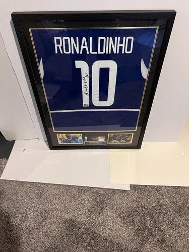 Brazil Ronaldinho Signed Jersey 2002 World Cup Beckett Authenticated Soccer