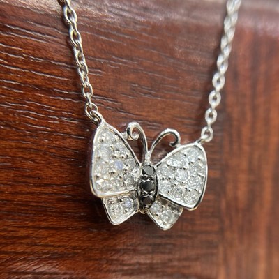 Feder Stapelbar Schmetterling echte weiße & schwarze Diamanten 14k Weißgold Halskette