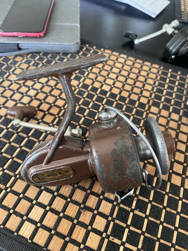 Vintage Eagle Claw Wright & McGill Co. Model No. 325 Spinning Reel Japan