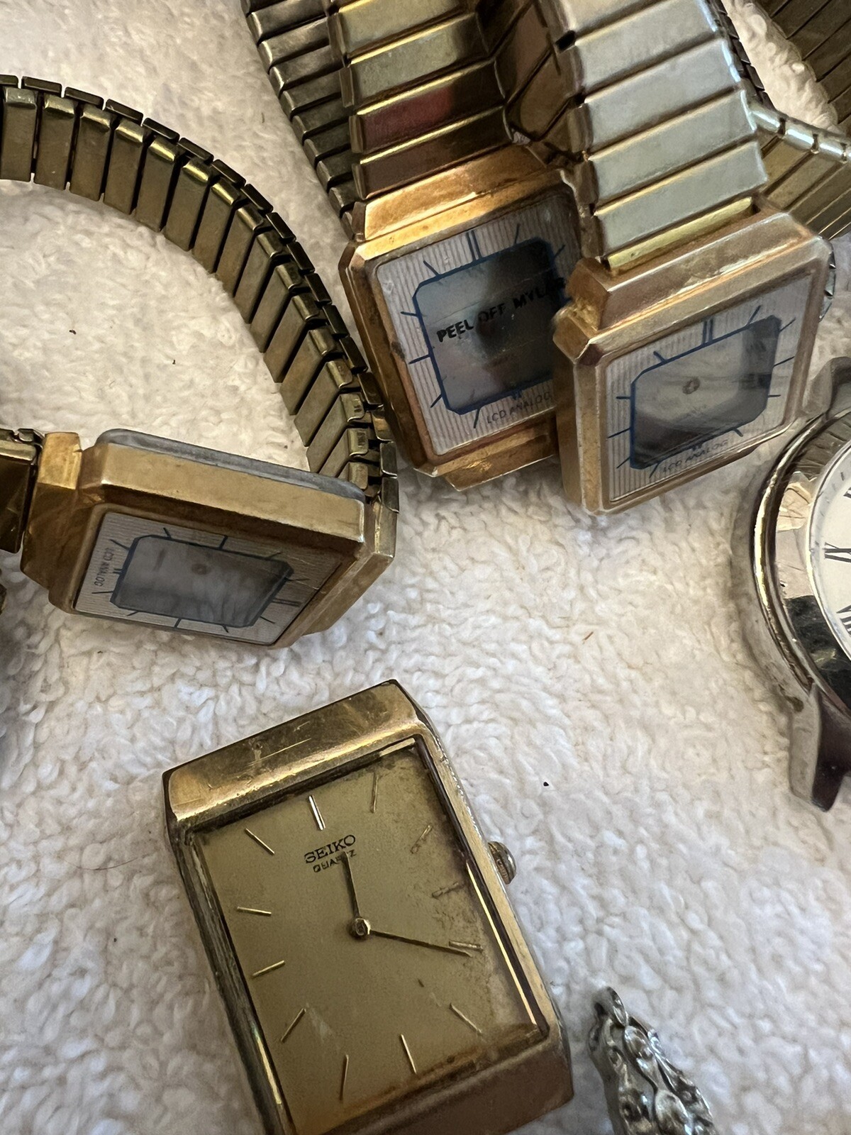 Vintage Watch Lot 4 Craft/Parts 43 Watches Junk Drawer Timex Bulova