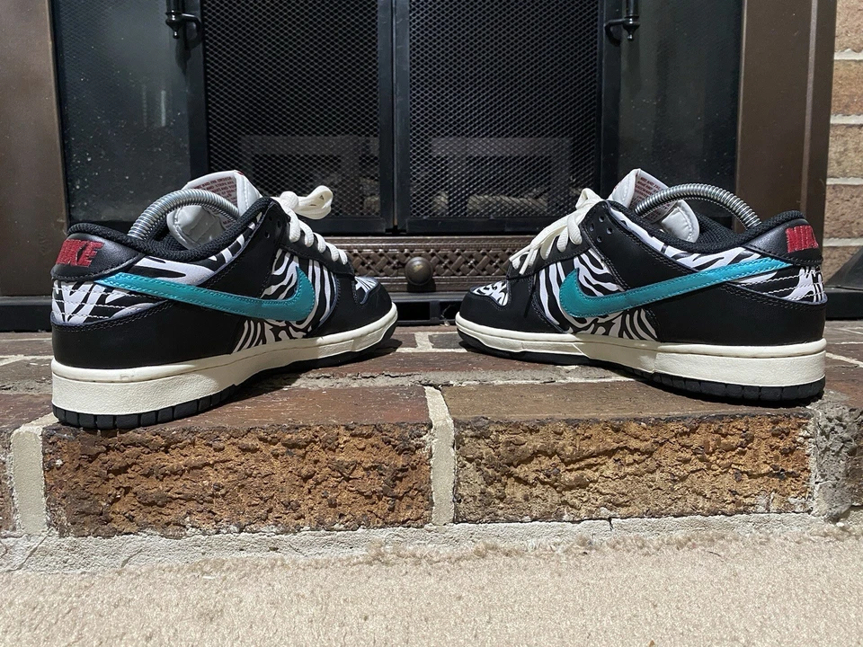Size 8.5 - Nike Quartersnacks x Dunk SB Low Little Debbie’s Zebra Cakes - Image 3 of 4