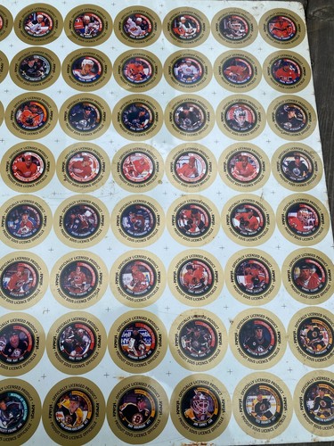 RARE UNCUT SHEET of 1997-98 Katch Medallions/Discs/Coins NHL | Patrick Roy Sakic - Picture 2 of 15