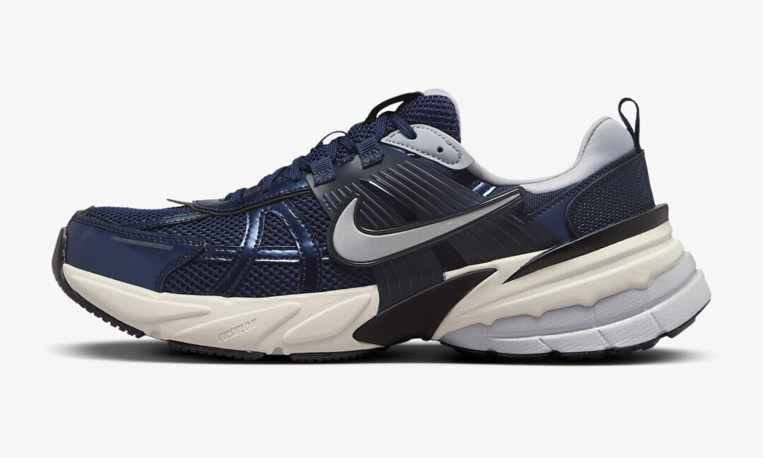 ナイキ V2K Run Nike V2K Run Men's Shoes. Nike ID