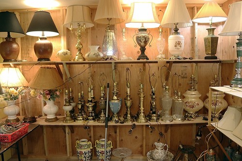 Pair of Vintage Brass Green Chinoiserie James Mont style Tall Table lamps. 36" - Picture 16 of 16
