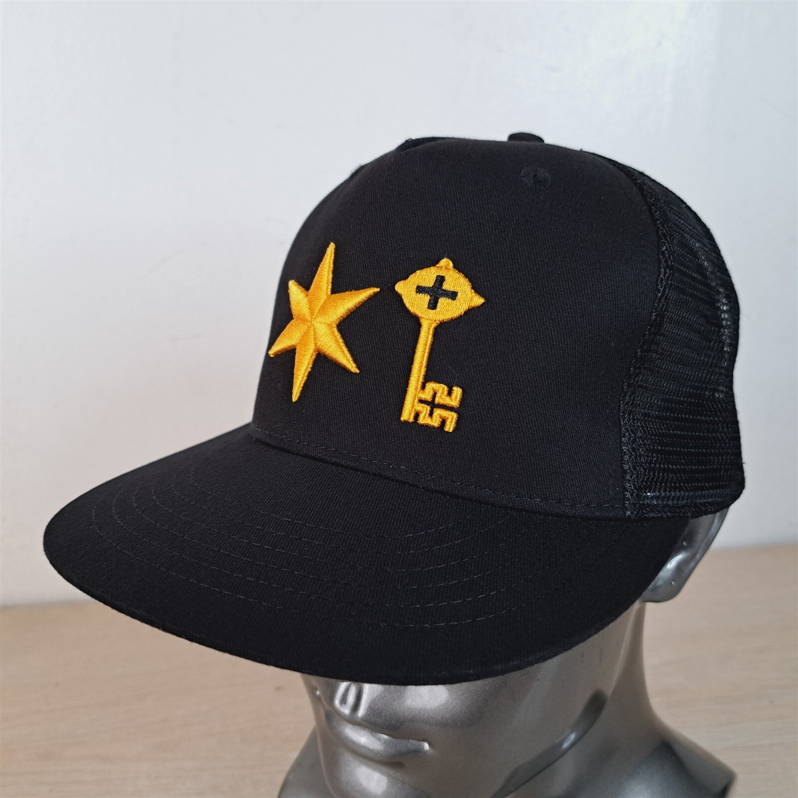 STAR & KEY RUM ADJUSTABLE STRAPBACK TRUCKER/MESH … - image 3