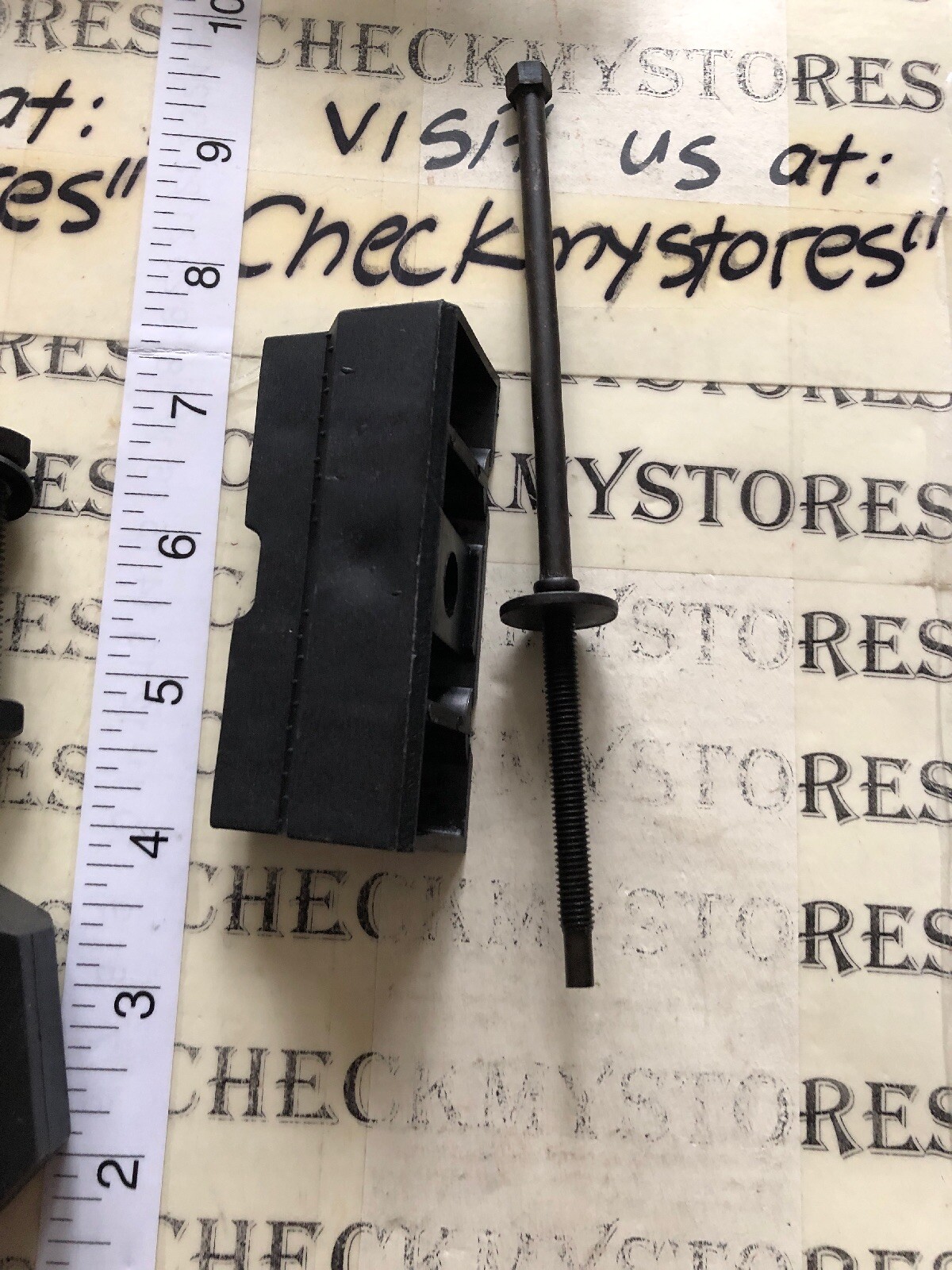 new Lynx battery base Hold Down Kit 07772 front base and side base