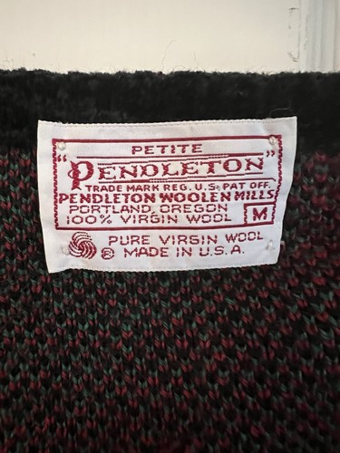 Vintage Pendleton Cardigan Sweater Womens/ Mens M 100% Wool Christmas USA Winter - Picture 4 of 10