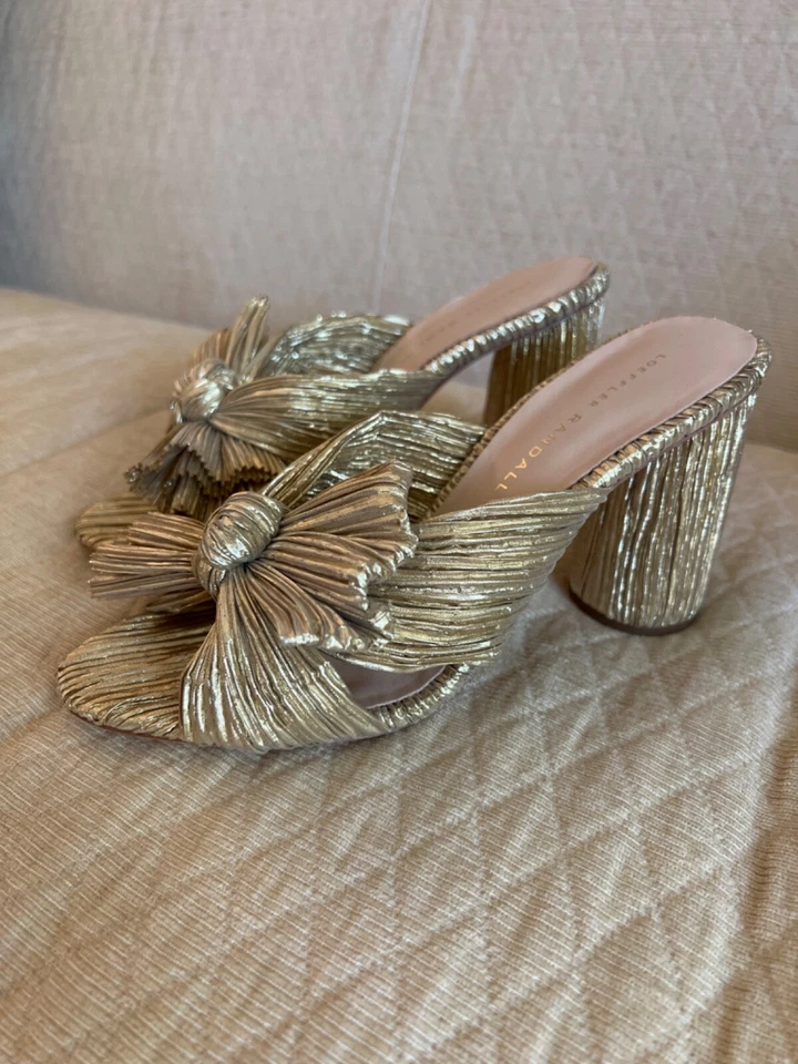 Loeffler Randall tacones dorados talla 7 solo usados un par de veces Foto 3 de 4
