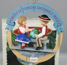 HALLMARK PEACE ON EARTH POLAND CHRISTMAS ORNAMENT 3RD IN THE SERIES VINTAGE 1993