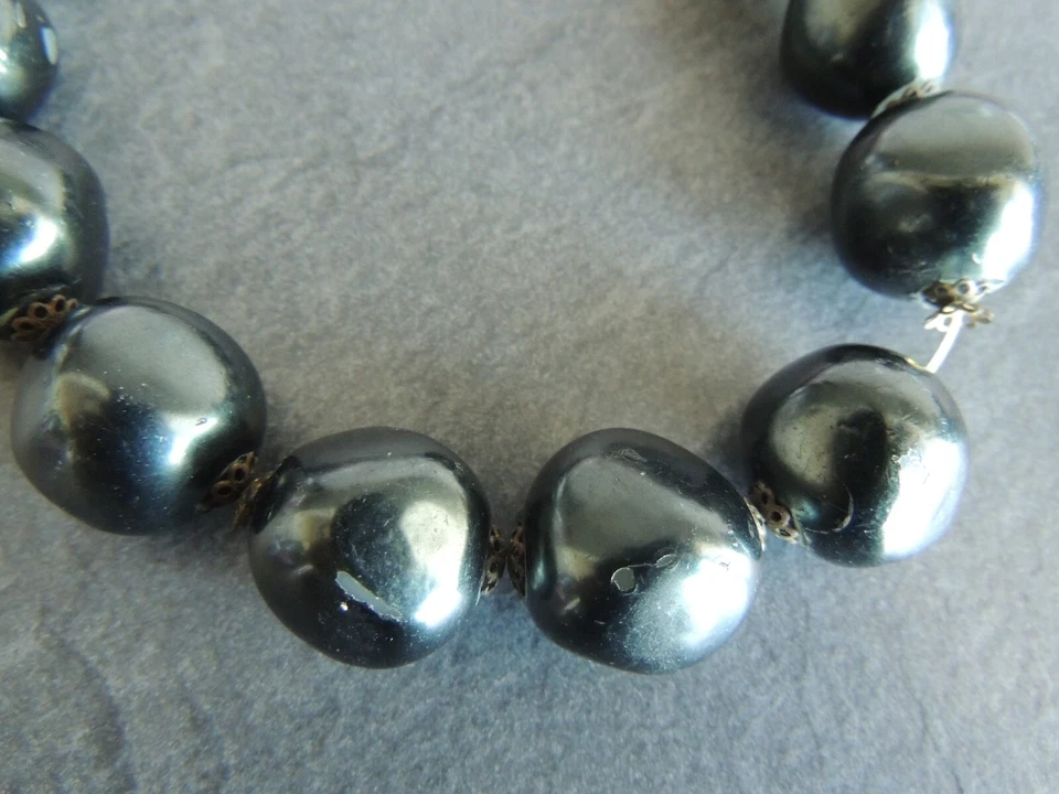 SPLENDIDA COLLANA VINTAGE IN PIETRA DURA ONICE NERA,ANNI 60 - Immagine 3 di 4